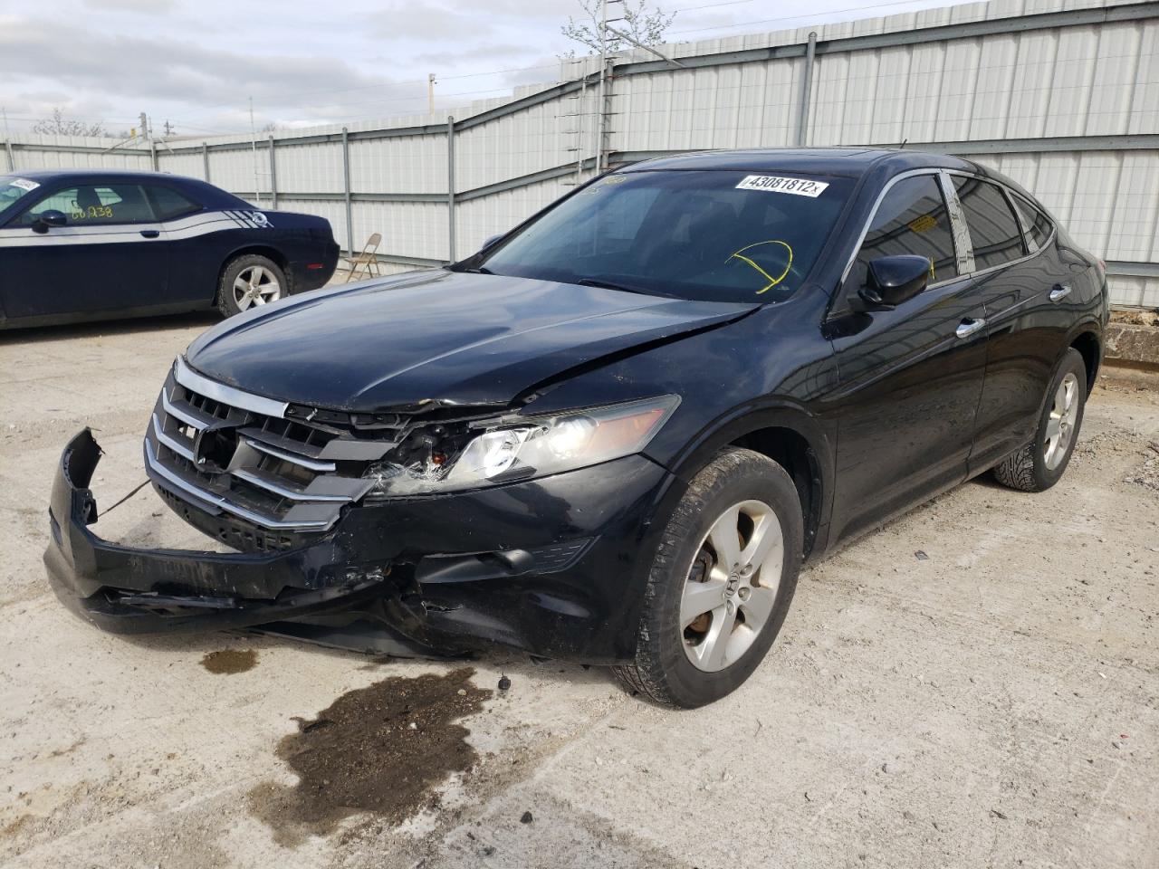 Photo 2 from auction – 2011 HONDA ACCORD CRO with VIN 5J6TF1H30BL002083