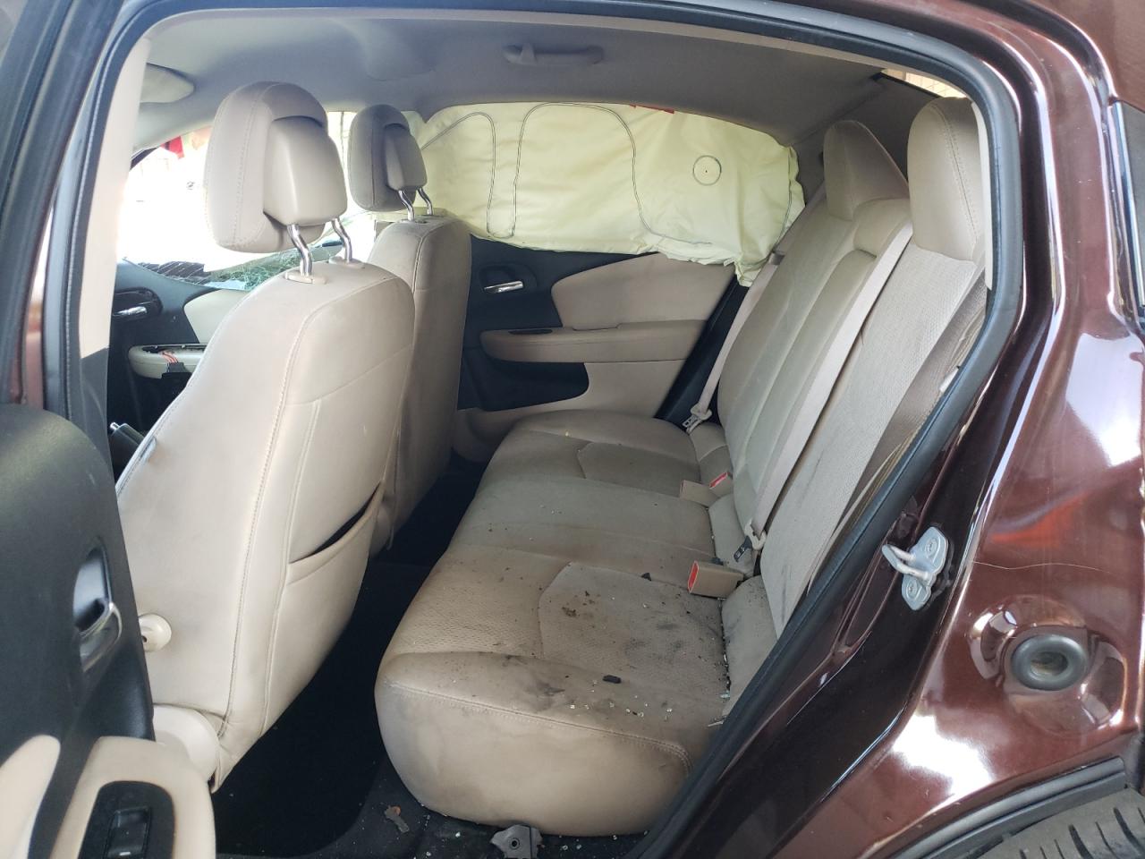 Photo 6 from auction – 2012 CHRYSLER 200 TOURIN with VIN 1C3CCBBG9CN169469