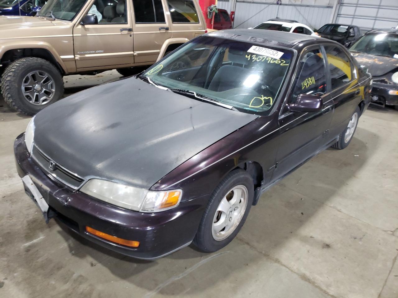 Photo 2 from auction – 1997 HONDA ACCORD SE with VIN 1HGCD5602VA152449