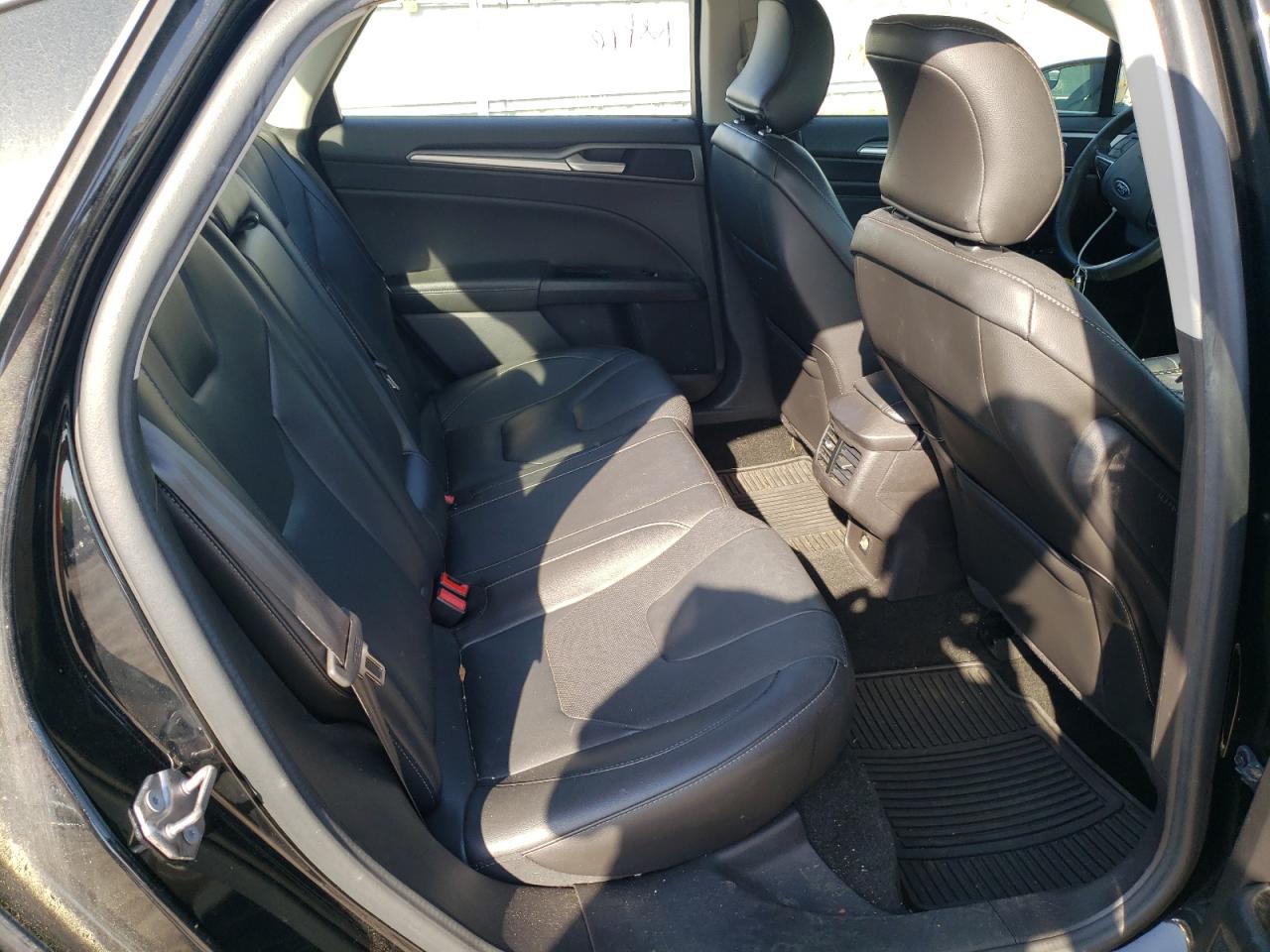 Photo 6 from auction – 2016 FORD FUSION TIT with VIN 3FA6P0K95GR391793