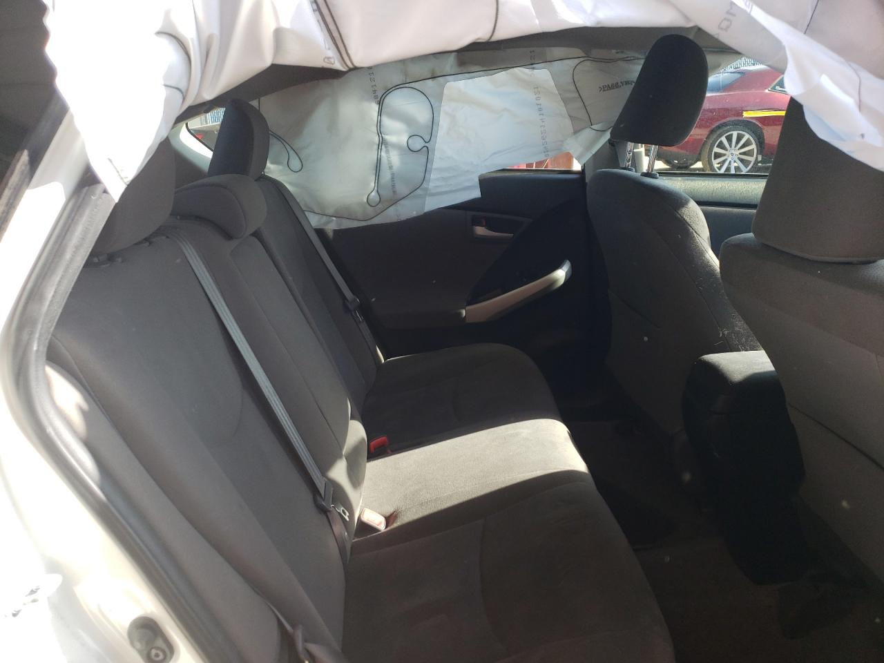 Photo 6 from auction – 2015 TOYOTA PRIUS with VIN JTDKN3DU3F1914917