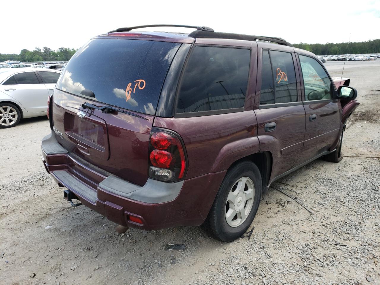 Photo 4 from auction – 2006 CHEVROLET TRAILBLAZE with VIN 1GNDS13S962296171