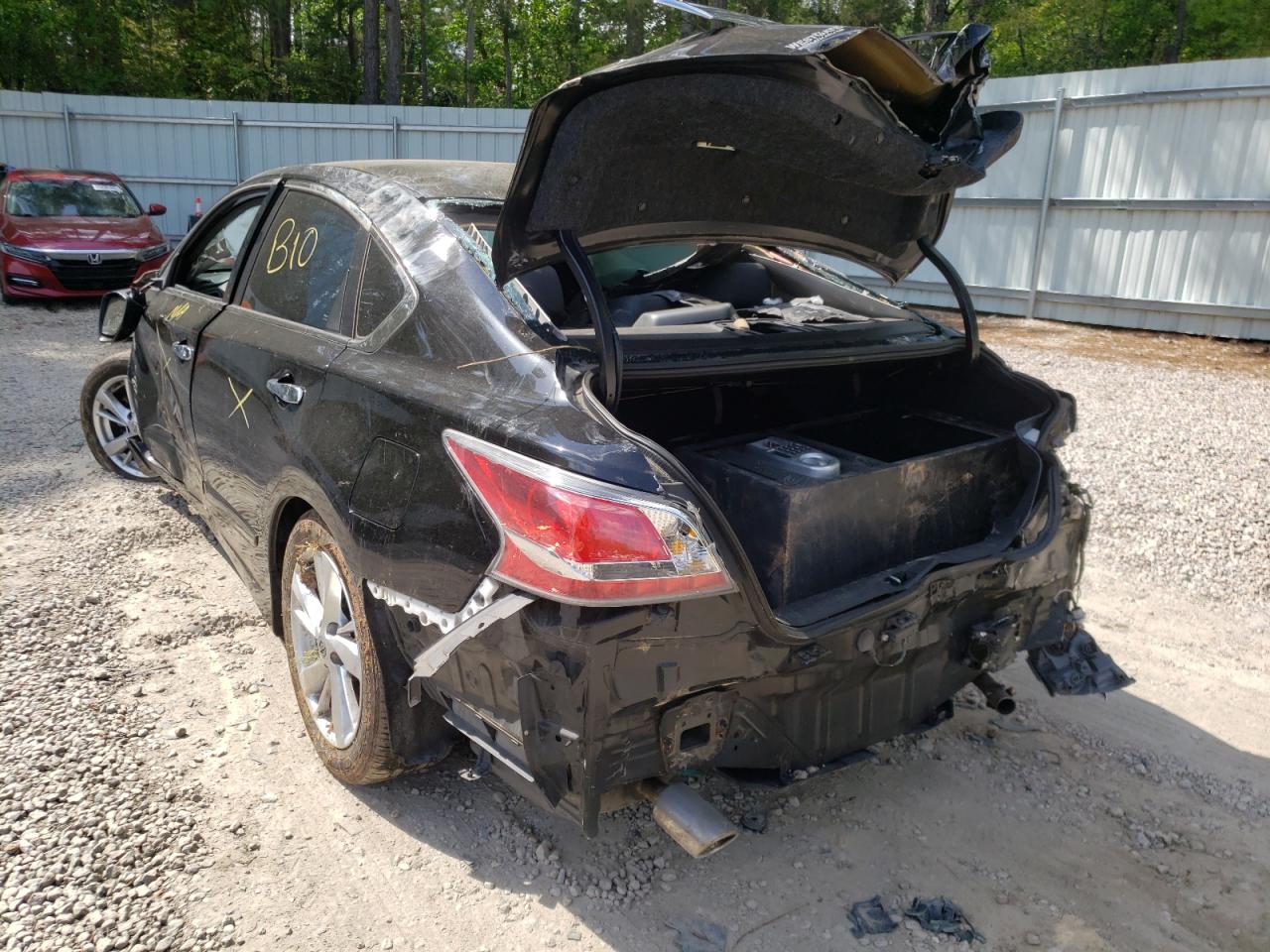 Photo 3 from auction – 2015 NISSAN ALTIMA 2.5 with VIN 1N4AL3AP2FN900585