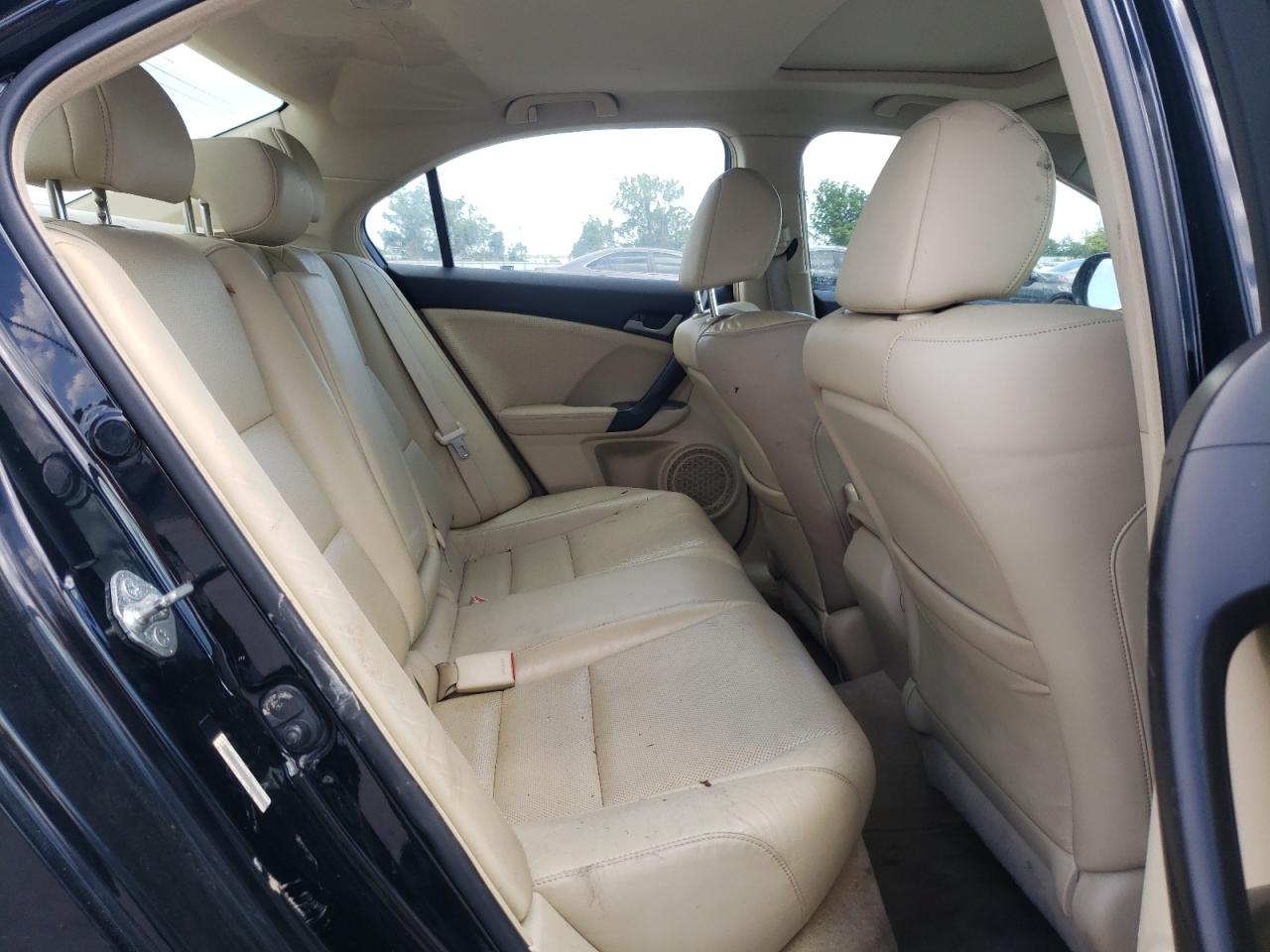 Photo 6 from auction – 2010 ACURA TSX with VIN JH4CU2F69AC002806