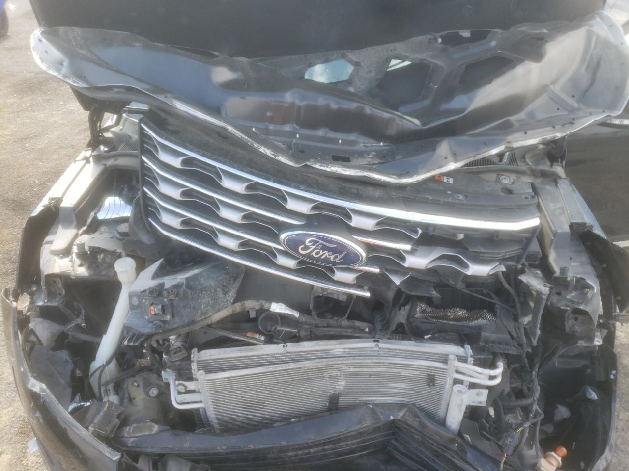 Photo 7 from auction – 2016 FORD EXPLORER L with VIN 1FM5K8F84GGB27813