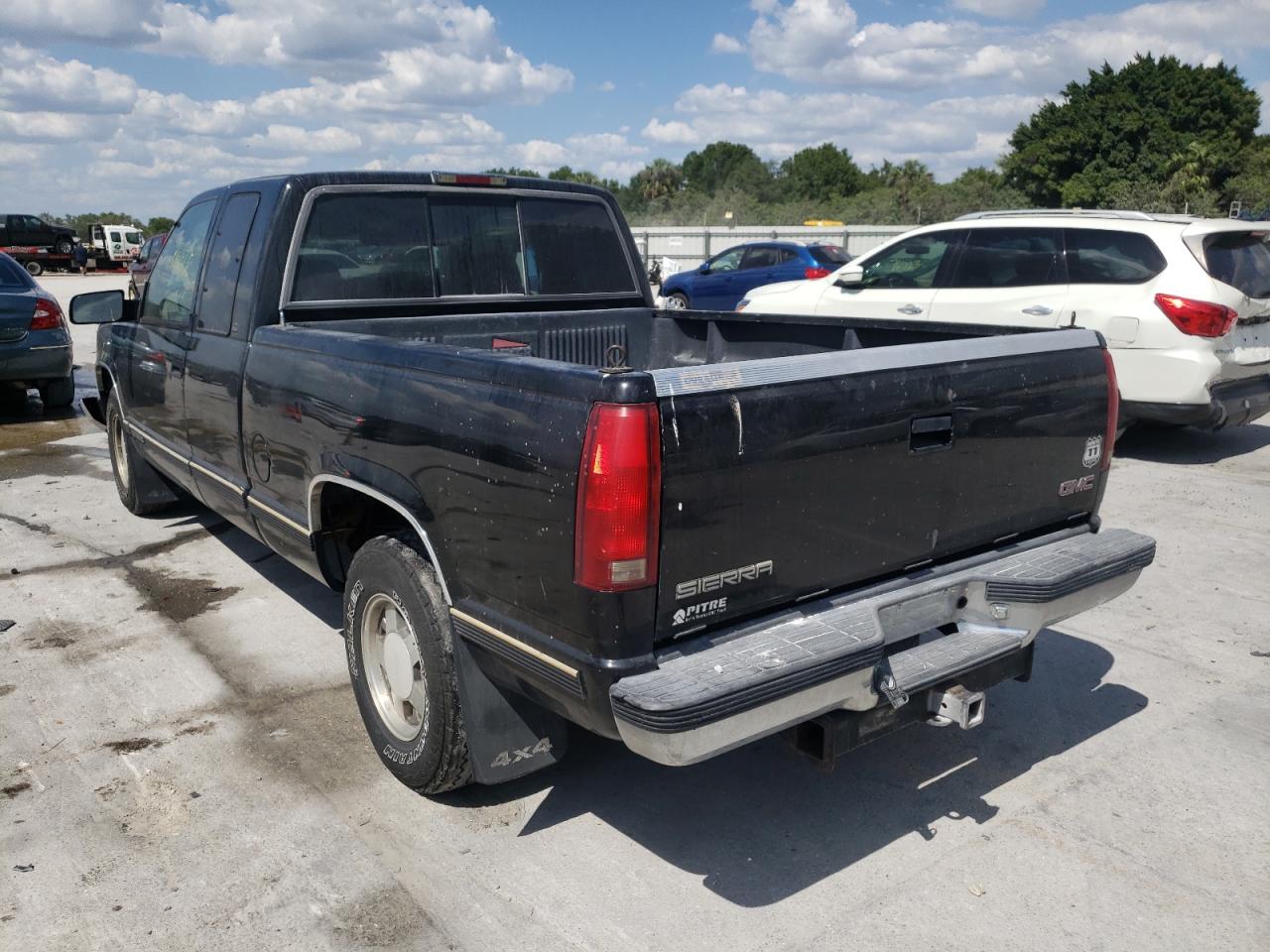 Photo 3 from auction – 1998 GMC SIERRA C15 with VIN 2GTEC19R2W1532142