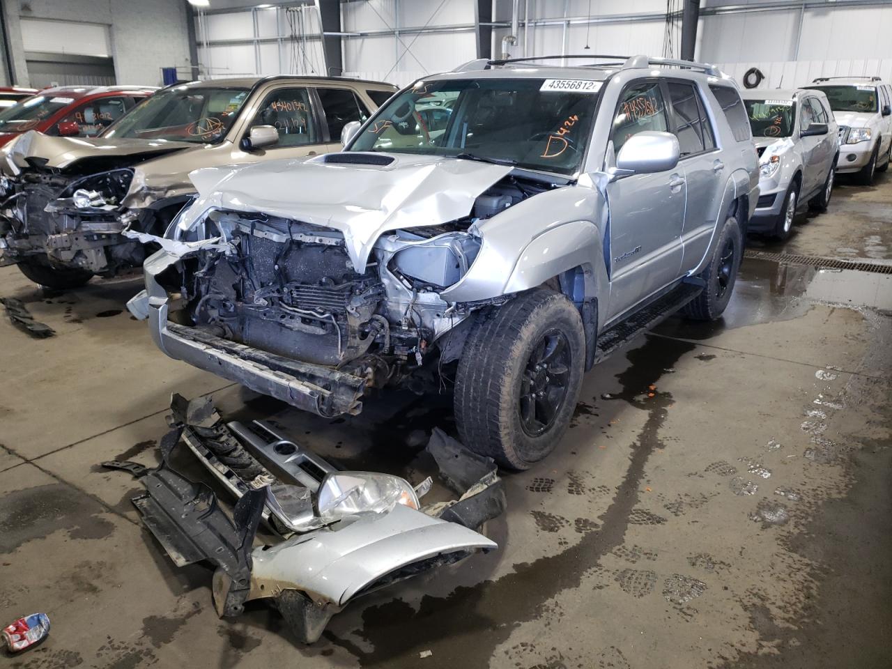 Photo 2 from auction – 2005 TOYOTA 4RUNNER SR with VIN JTEBT14R358020469