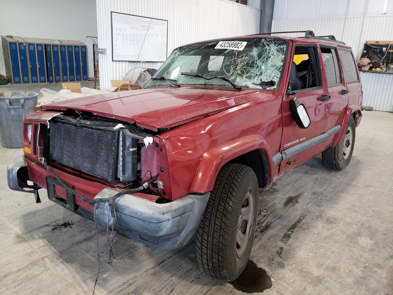 Photo 2 from auction – 1999 JEEP CHEROKEE S with VIN 1J4FF68S7XL585566