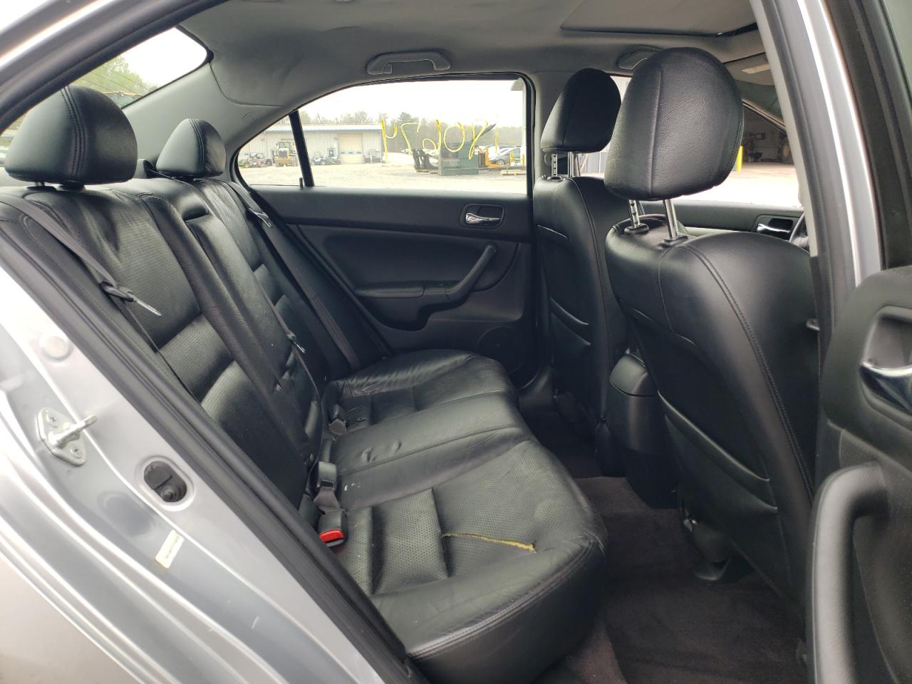 Photo 6 from auction – 2005 ACURA TSX with VIN JH4CL96875C015749