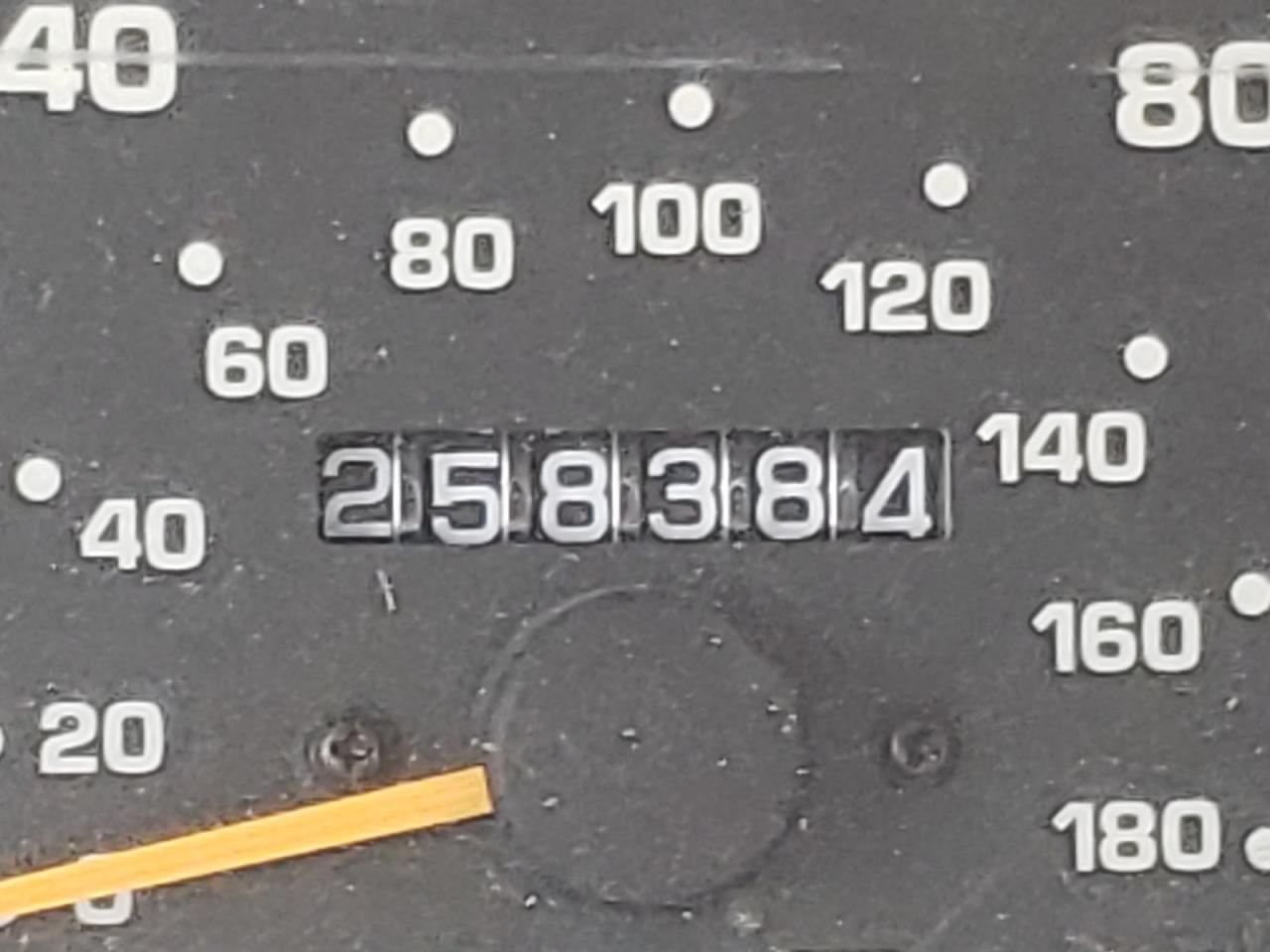 Photo 8 from auction – 1998 TOYOTA 4RUNNER SR with VIN JT3GN86R8W0079144