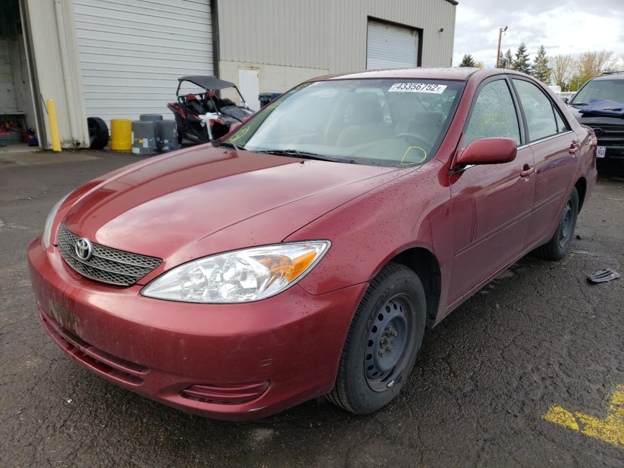 Photo 2 from auction – 2002 TOYOTA CAMRY LE with VIN JTDBE32K320131498