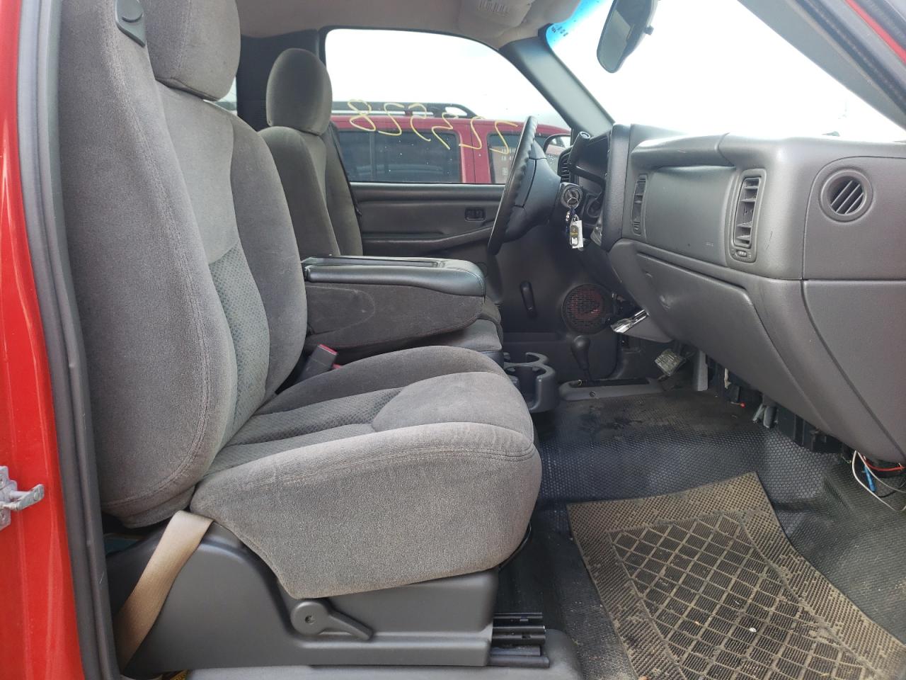 Photo 5 from auction – 2006 CHEVROLET SILVERADO with VIN 3GCEK14V66G193612