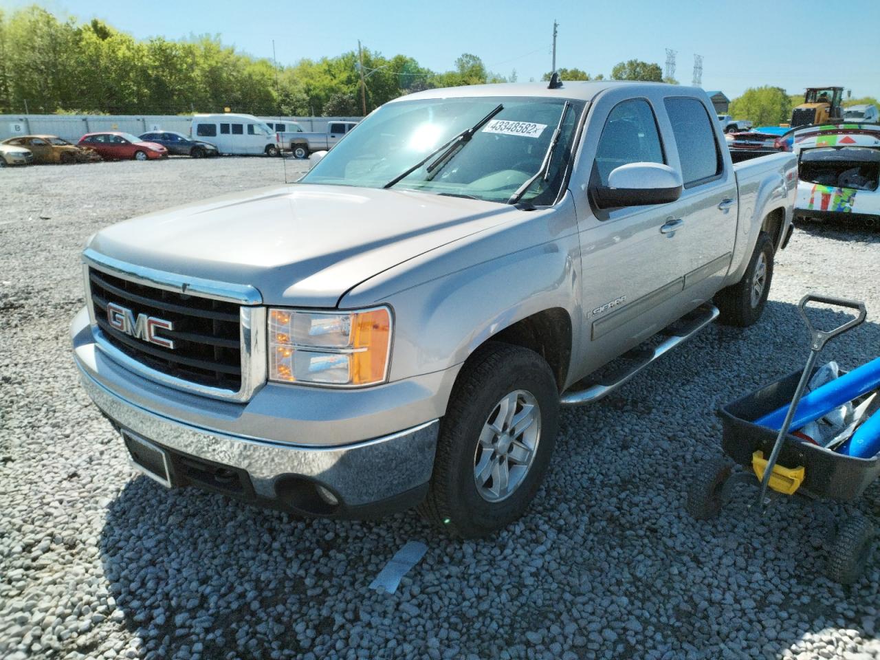 Photo 2 from auction – 2007 GMC NEW SIERRA with VIN 3GTEK13M97G542210