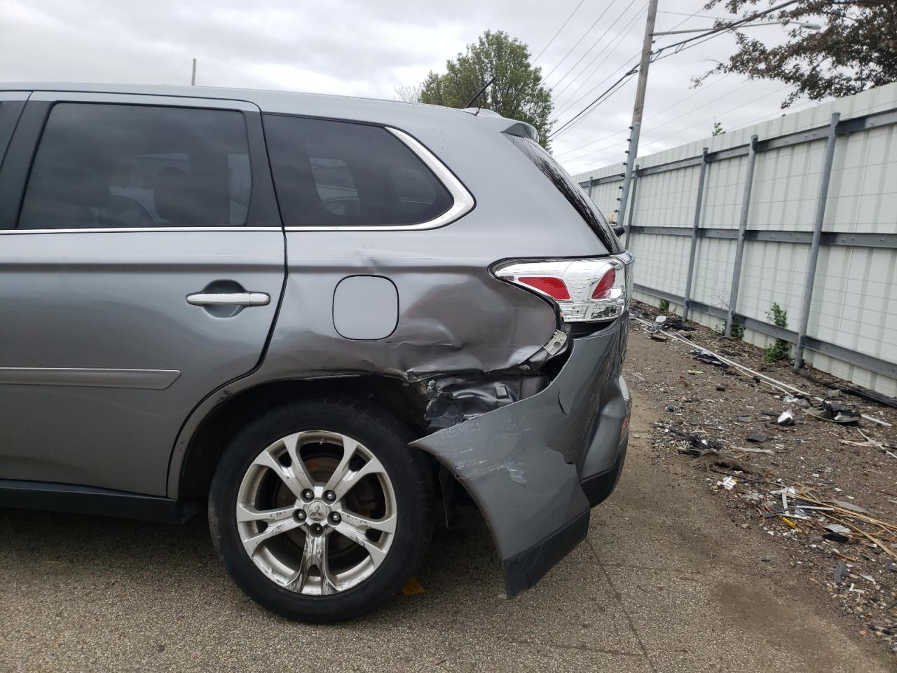 Photo 9 from auction – 2014 MITSUBISHI OUTLANDER with VIN JA4JZ4AX1EZ003161