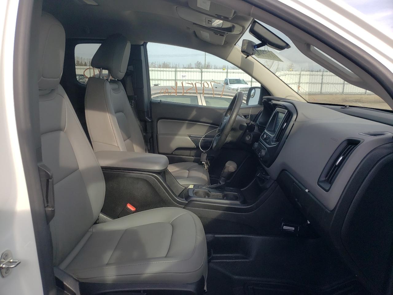 Photo 5 from auction – 2018 CHEVROLET COLORADO with VIN 1GCHSBEA0J1181347