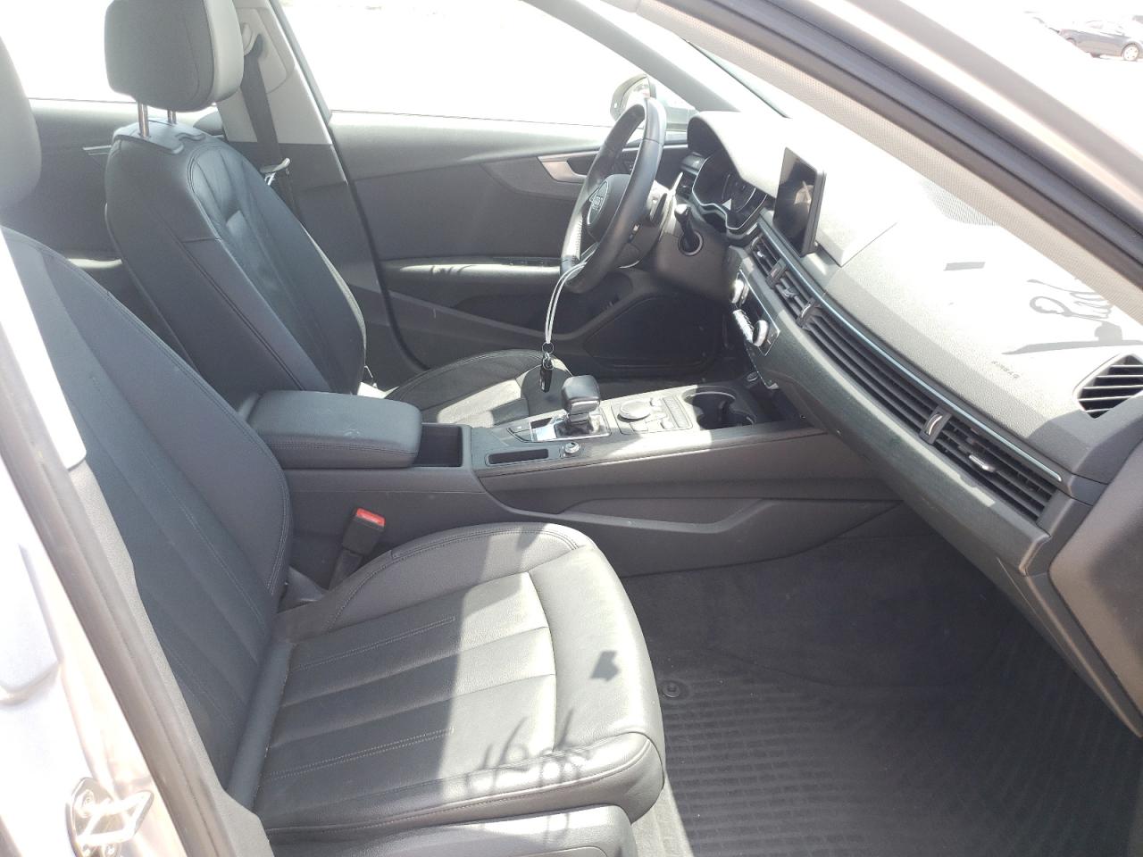 Photo 5 from auction – 2018 AUDI A4 PREMIUM with VIN WAUKMAF44JA025277