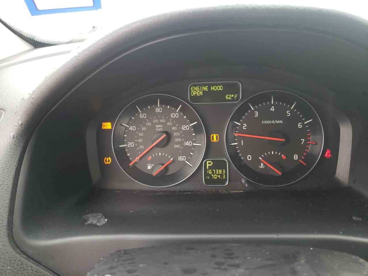 Photo 8 from auction – 2008 VOLVO C70 T5 with VIN YV1MC67288J055007