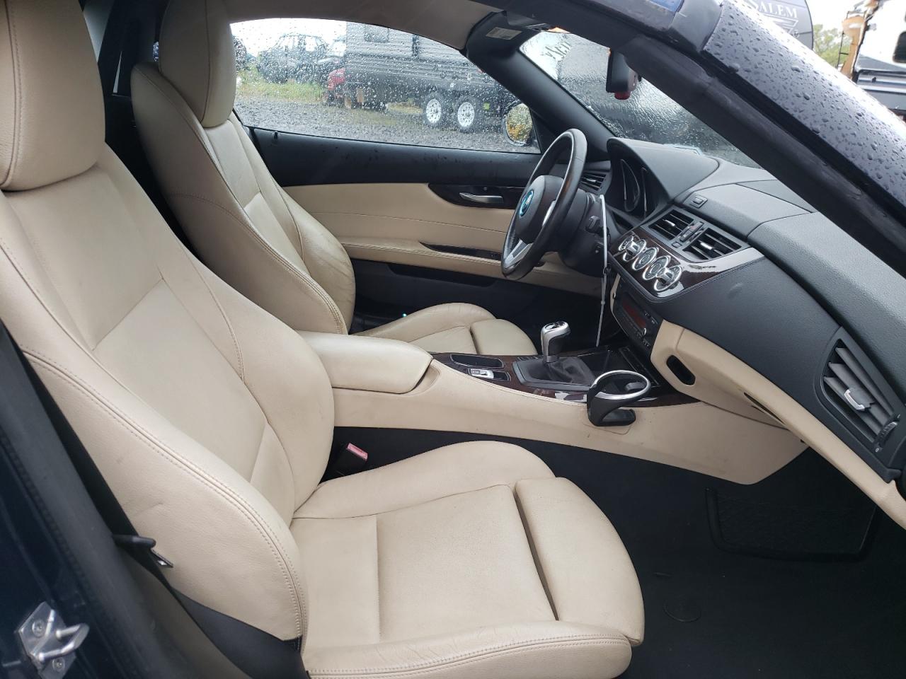 Photo 5 from auction – 2011 BMW Z4 SDRIVE3 with VIN WBALM7C56BE382457