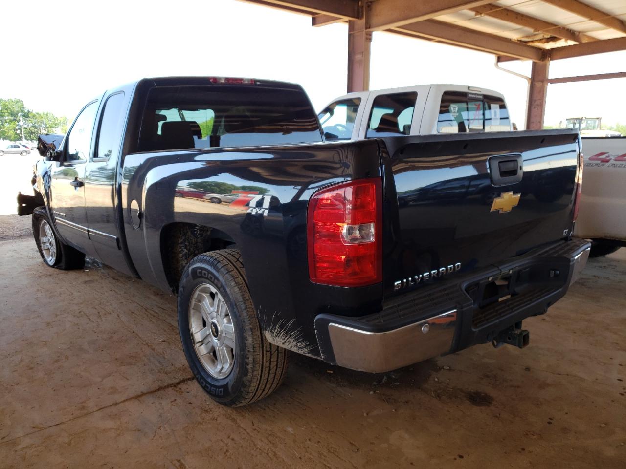 Photo 3 from auction – 2009 CHEVROLET SILVRK1500 with VIN 1GCEK29019Z110384