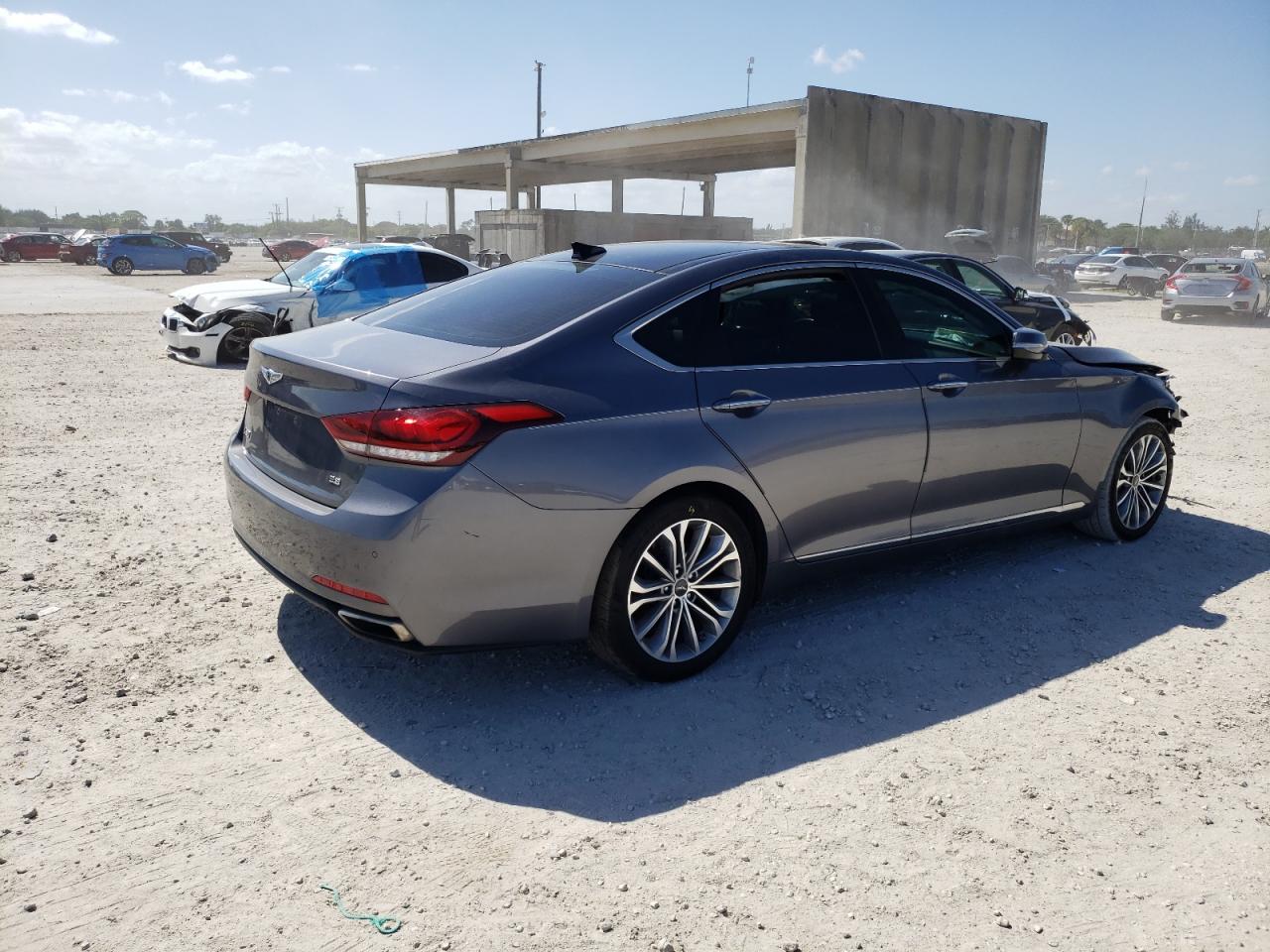 Photo 4 from auction – 2017 GENESIS G80 with VIN KMHGN4JE5HU170498