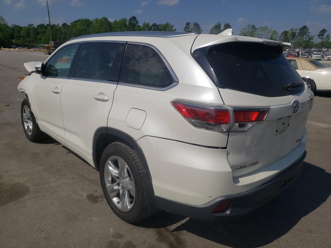 Photo 3 from auction – 2015 TOYOTA HIGHLANDER with VIN 5TDDKRFH7FS075006