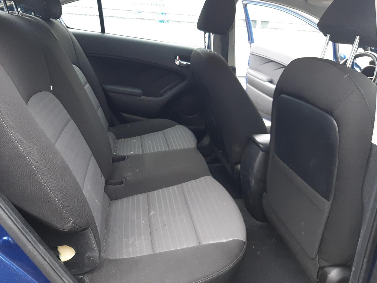 Photo 6 from auction – 2018 KIA FORTE LX with VIN 3KPFL4A74JE214583