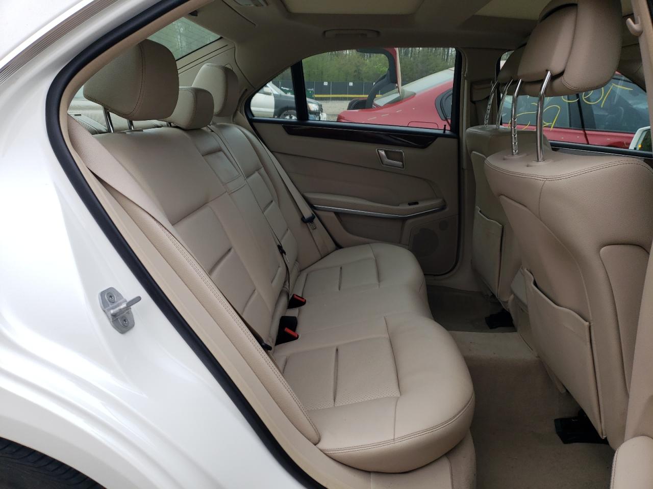 Photo 6 from auction – 2015 MERCEDES-BENZ E 350 4MAT with VIN WDDHF8JB0FB119783