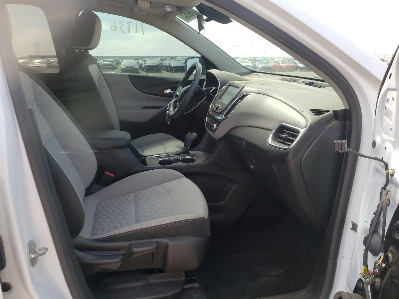 Photo 5 from auction – 2018 CHEVROLET EQUINOX LS with VIN 2GNAXHEV7J6285458