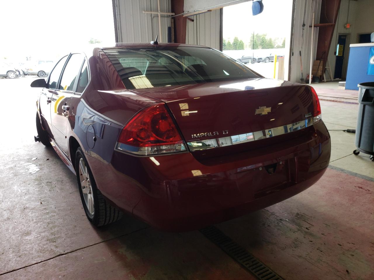 Photo 3 from auction – 2011 CHEVROLET IMPALA LT with VIN 2G1WB5EK7B1263825