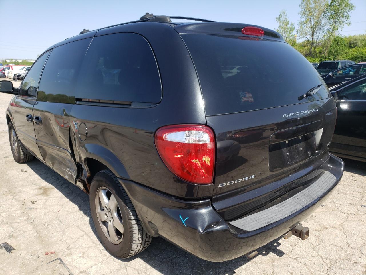 Photo 3 from auction – 2005 DODGE GRAND CARA with VIN 2D4GP44L35R225440
