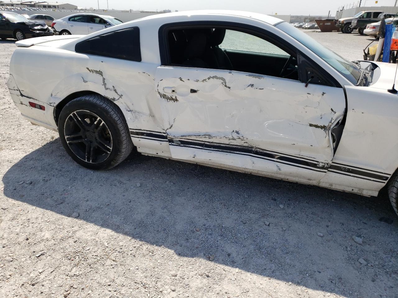Photo 9 from auction – 2007 FORD MUSTANG with VIN 1ZVFT80N975361202