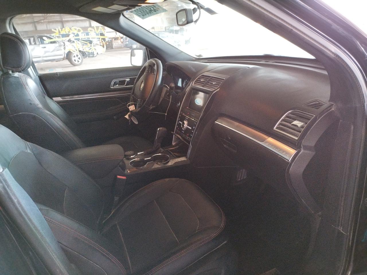 Photo 5 from auction – 2017 FORD EXPLORER S with VIN 1FM5K8GT3HGD72106