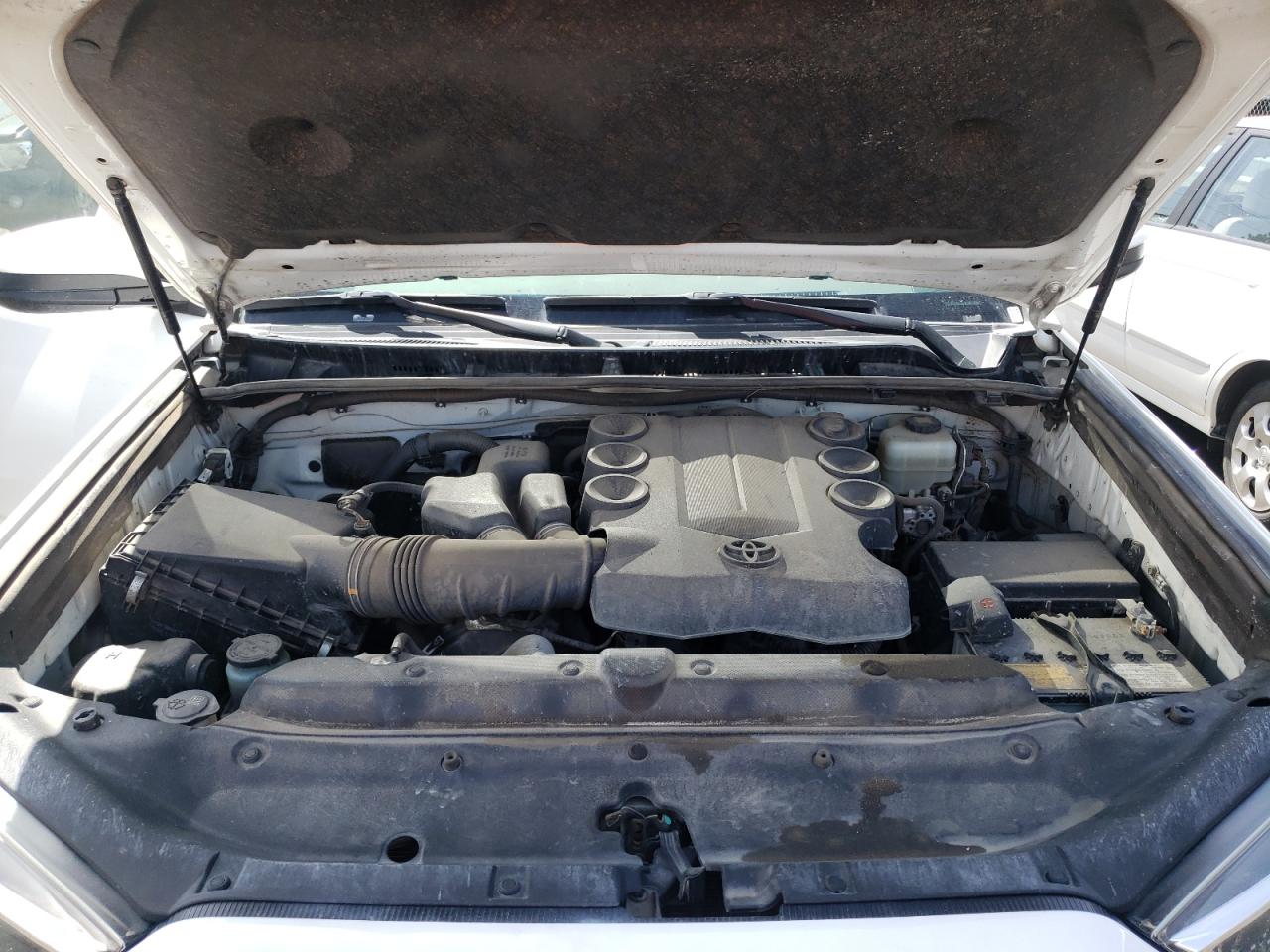 Photo 7 from auction – 2019 TOYOTA 4RUNNER with VIN JTEBU5JR3K5654869