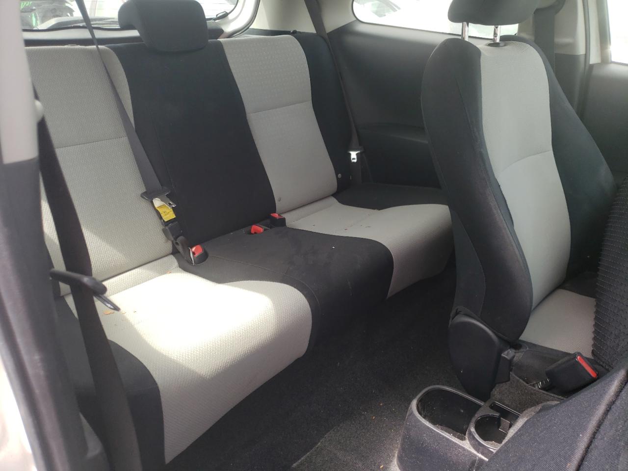 Photo 6 from auction – 2012 TOYOTA YARIS with VIN JTDJTUD32CD536730