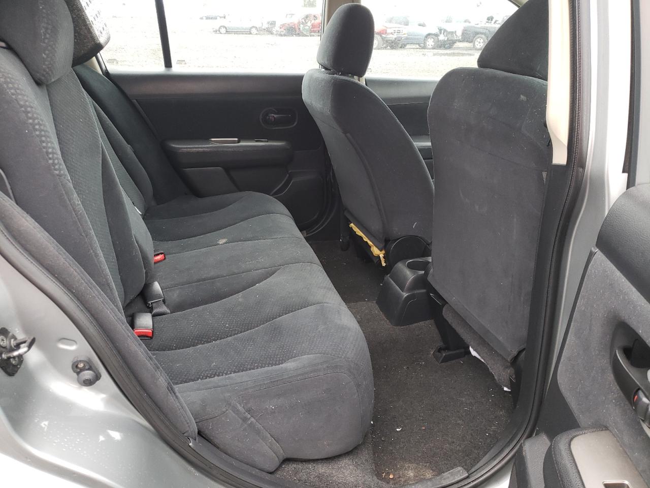 Photo 6 from auction – 2010 NISSAN VERSA S with VIN 3N1BC1CP6AL419833