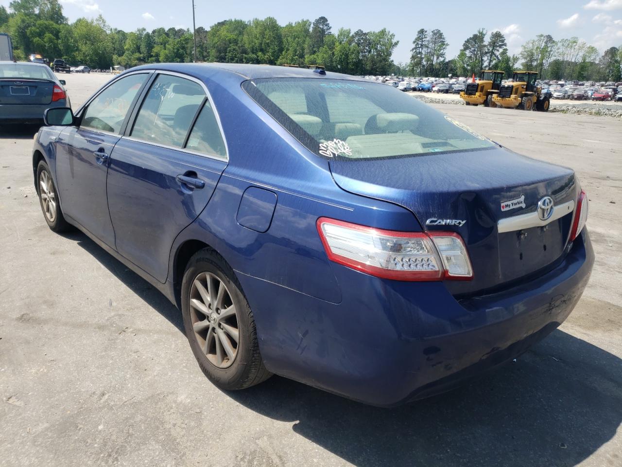 Photo 3 from auction – 2011 TOYOTA CAMRY HYBR with VIN 4T1BB3EK4BU132118