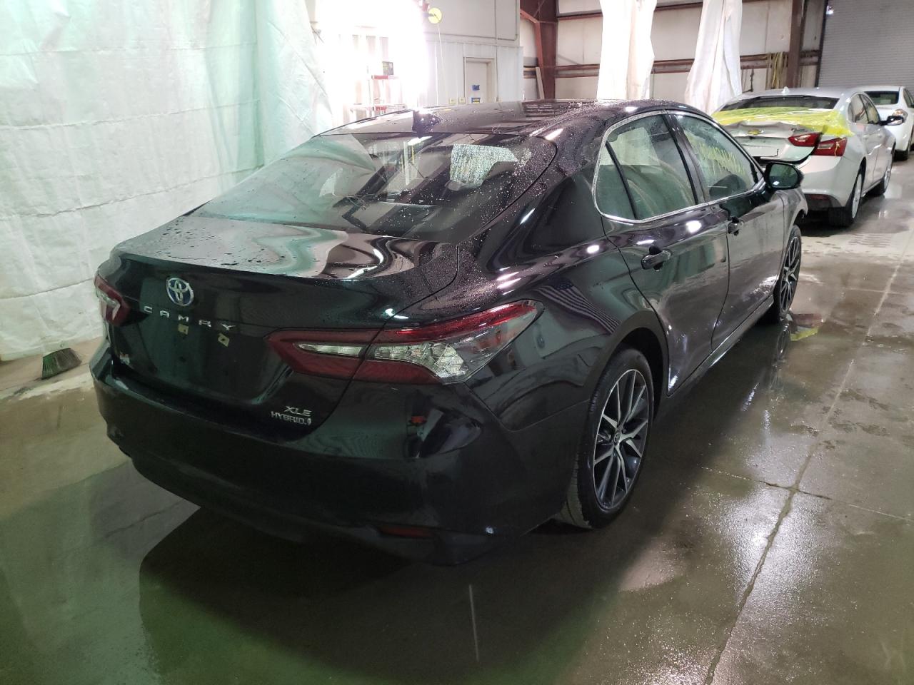 Photo 4 from auction – 2021 TOYOTA CAMRY XLE with VIN 4T1F31AK2MU558689