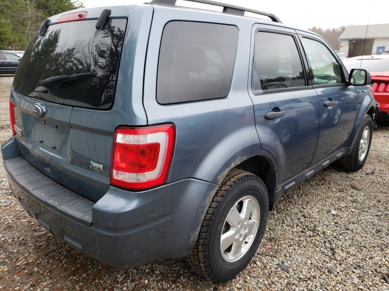 Photo 4 from auction – 2011 FORD ESCAPE XLT with VIN 1FMCU9DG6BKB17324