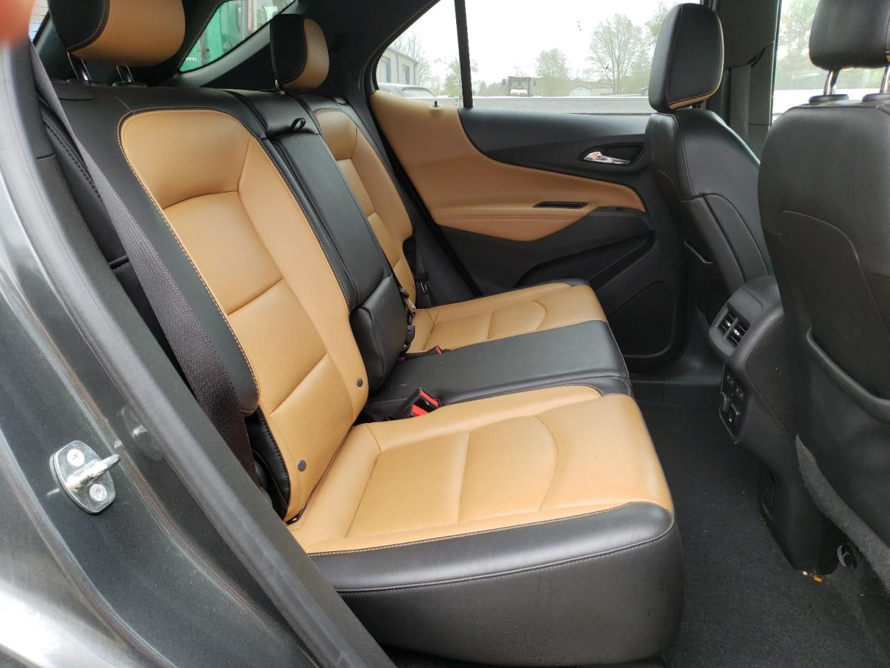 Photo 6 from auction – 2018 CHEVROLET EQUINOX PR with VIN 2GNAXMEV5J6268974