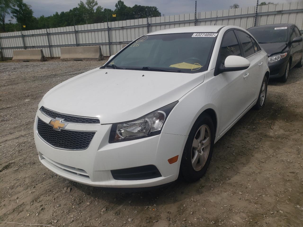 Photo 2 from auction – 2014 CHEVROLET CRUZE LT with VIN 1G1PC5SB0E7229495