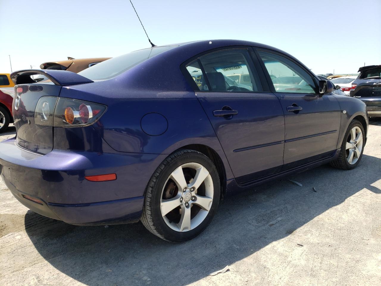 Photo 4 from auction – 2004 MAZDA 3 S with VIN JM1BK323X41119900