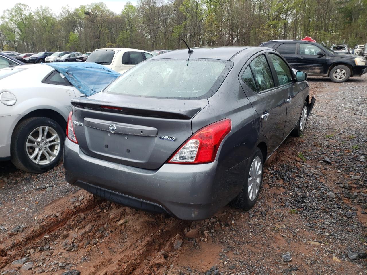 Photo 4 from auction – 2017 NISSAN VERSA S with VIN 3N1CN7AP3HL864240