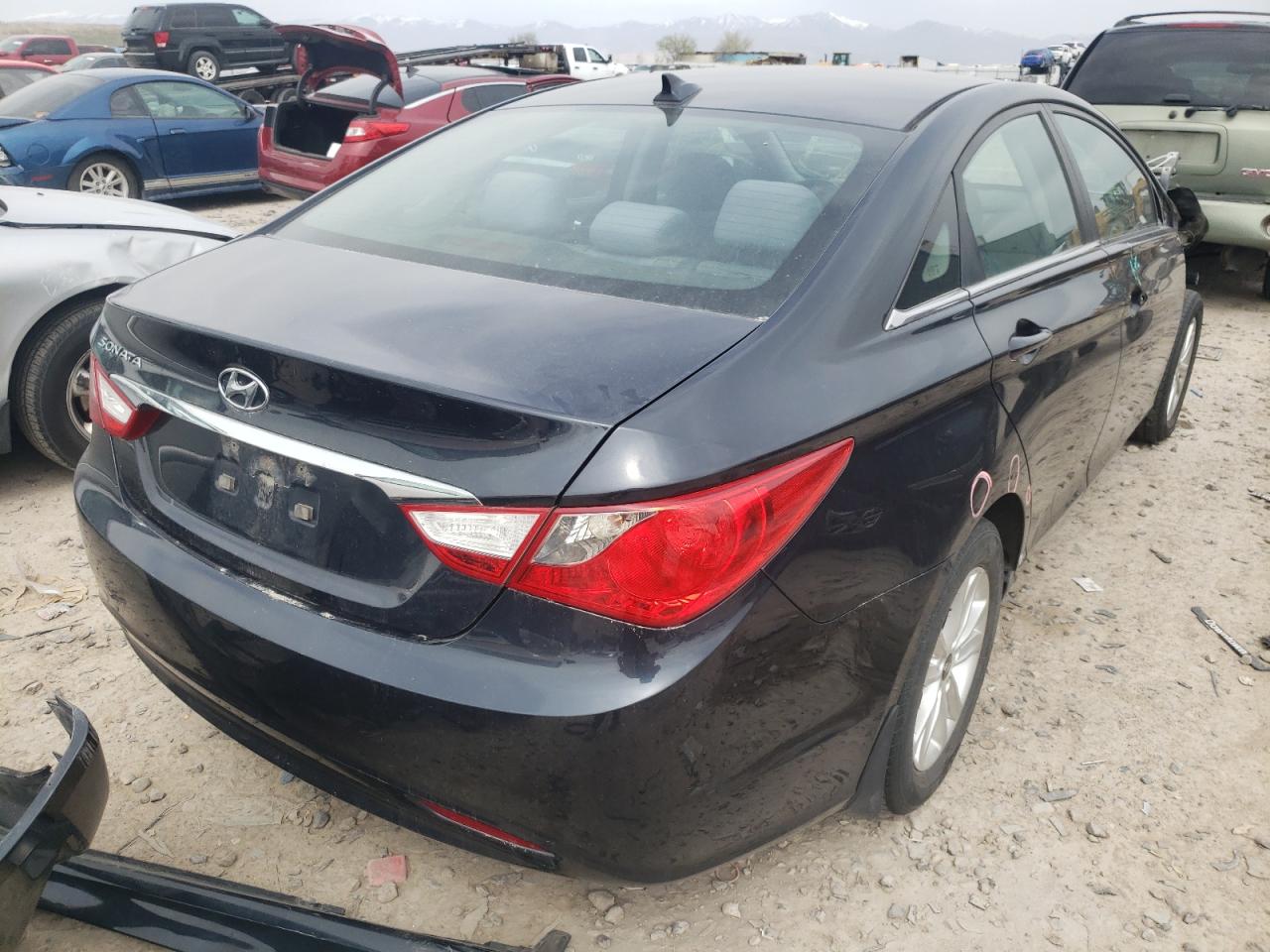 Photo 4 from auction – 2013 HYUNDAI SONATA GLS with VIN 5NPEB4AC5DH536354