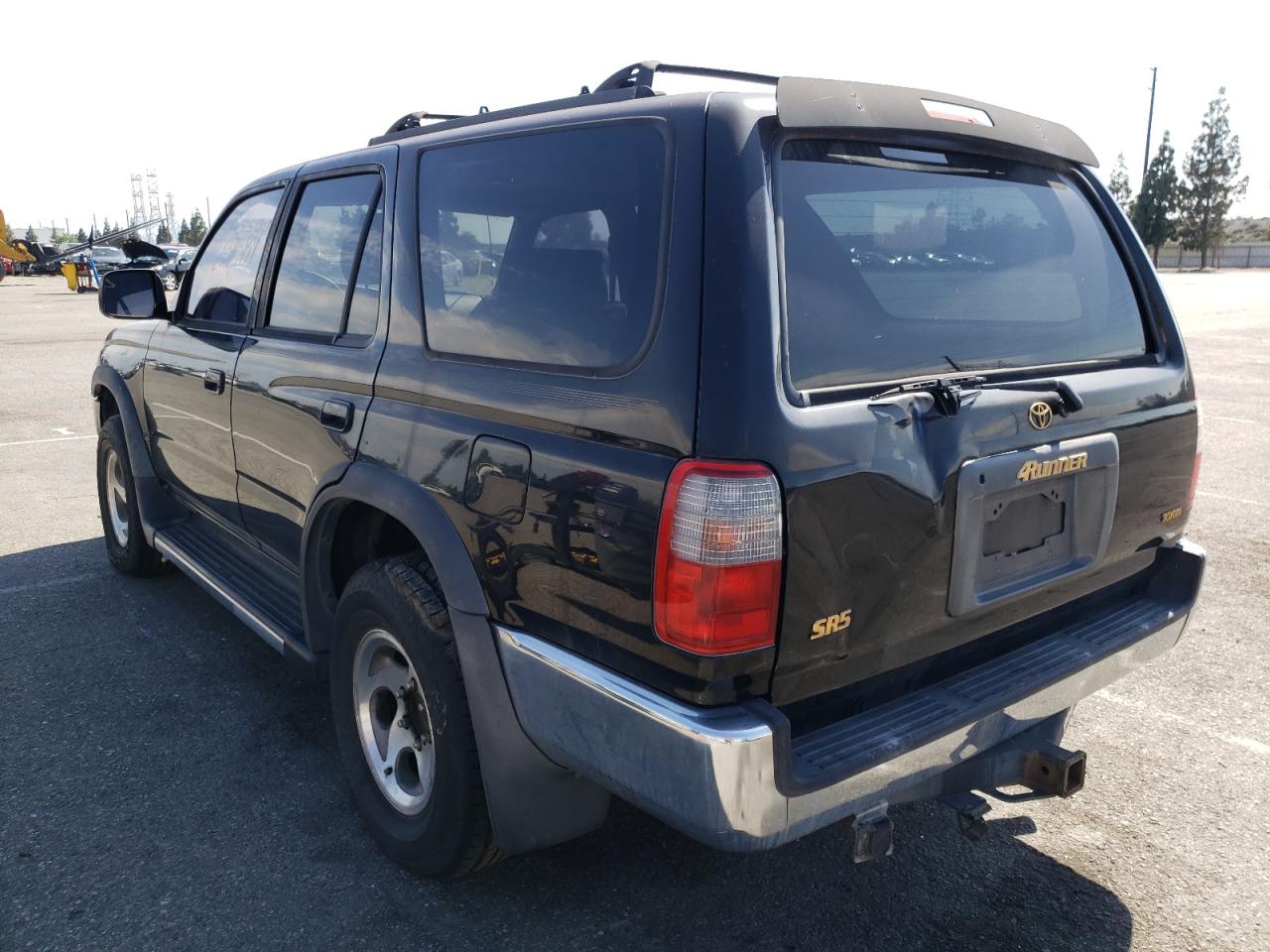 Photo 3 from auction – 1998 TOYOTA 4RUNNER SR with VIN JT3GN86R8W0079144