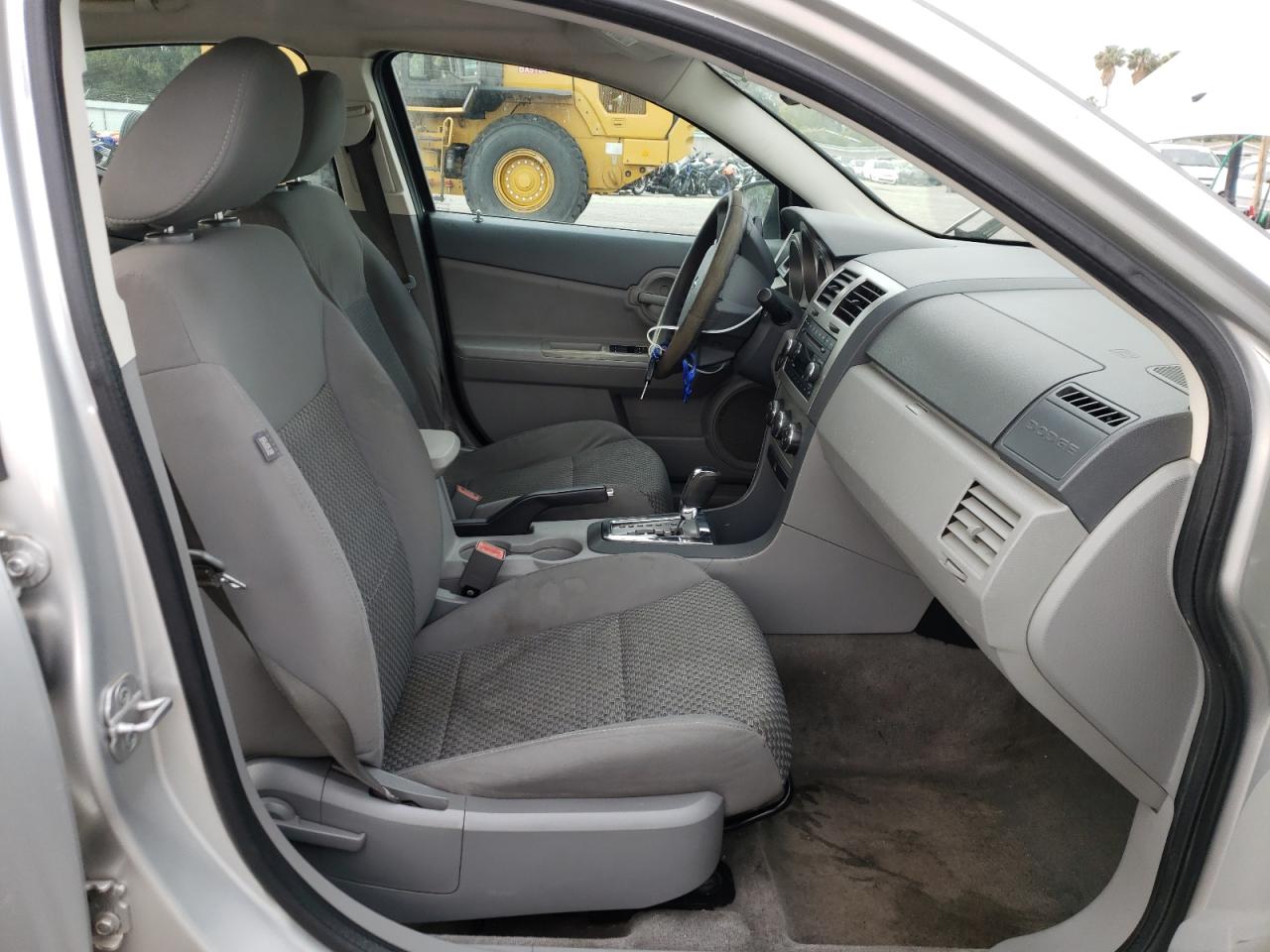 Photo 5 from auction – 2008 DODGE AVENGER SE with VIN 1B3LC46JX8N143887
