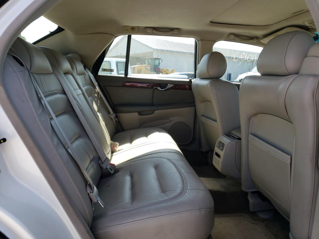 Photo 6 from auction – 2003 CADILLAC DEVILLE with VIN 1G6KD54Y63U147062