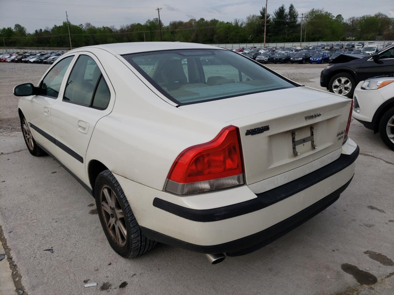 Photo 3 from auction – 2001 VOLVO S60 2.4T with VIN YV1RS58D212040666