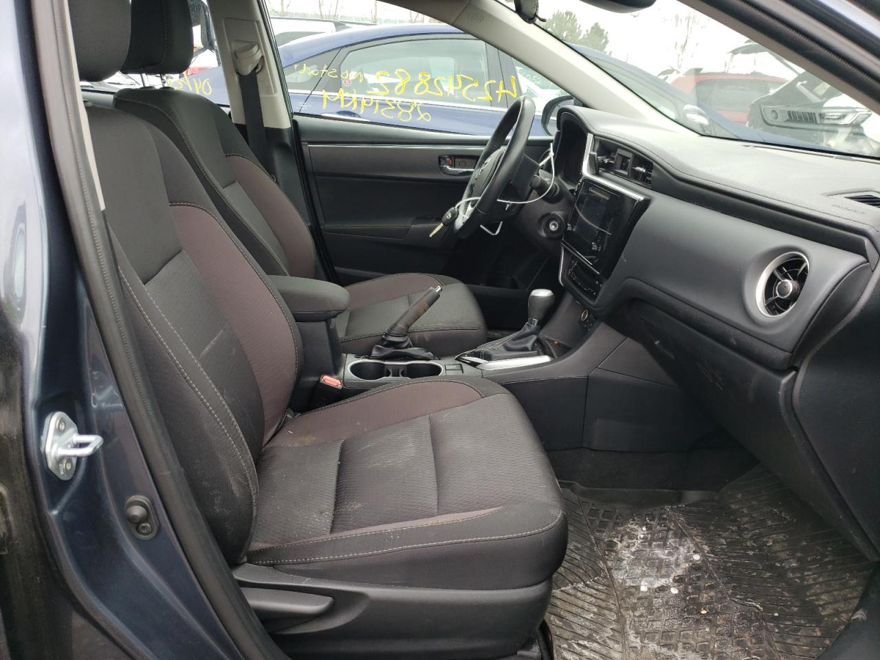Photo 5 from auction – 2018 TOYOTA COROLLA L with VIN 2T1BURHE2JC111917