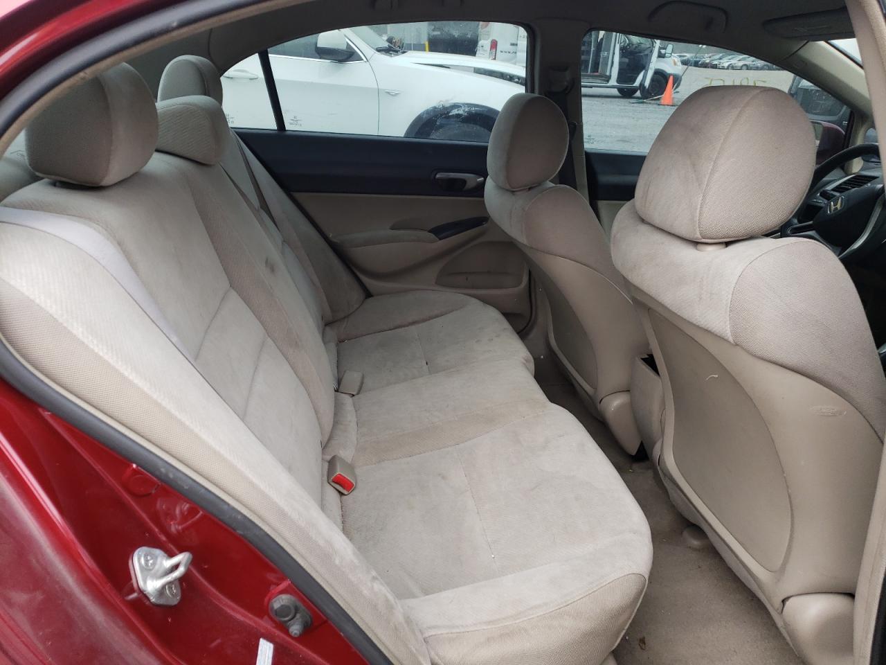 Photo 6 from auction – 2010 HONDA CIVIC LX with VIN 2HGFA1F5XAH554337