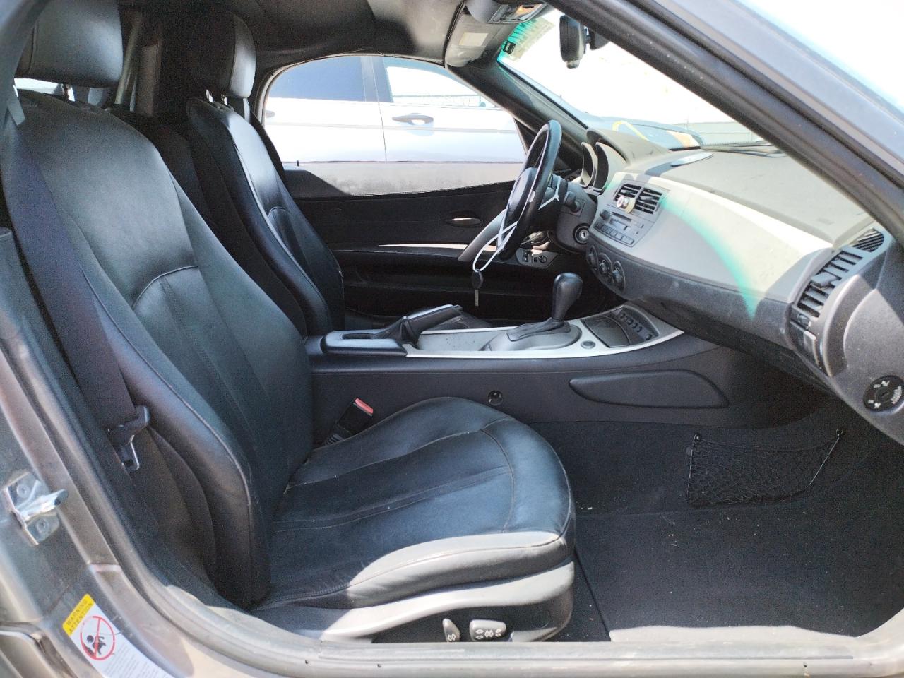 Снимка 6 от търг – 2003 BMW Z4 2.5 с VIN 4USBT33403LS44339
